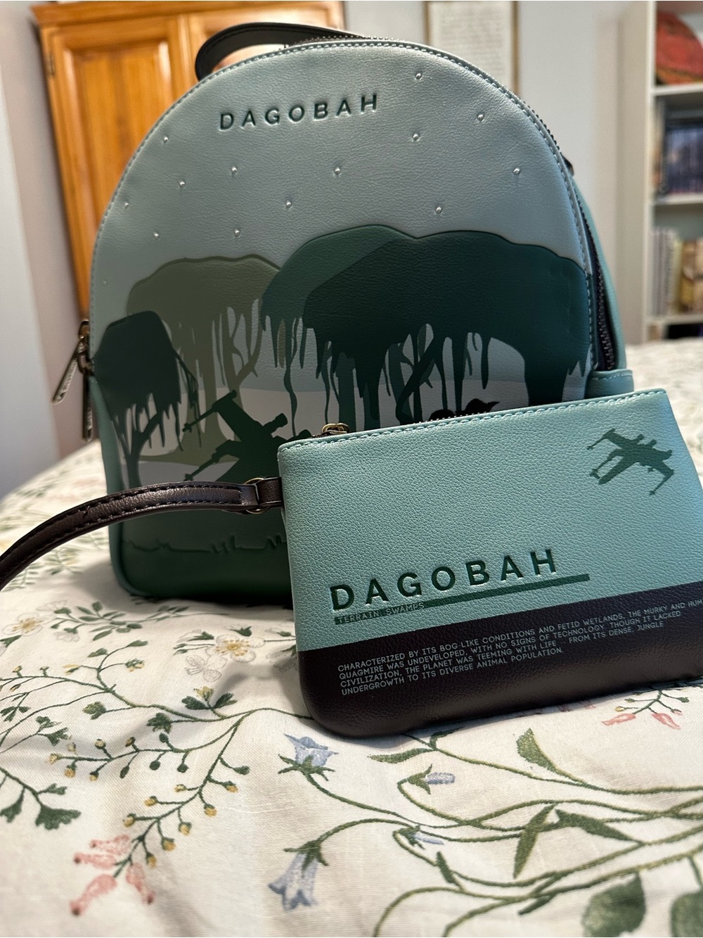 Loungefly DAGOBAH Teal & Dark Green Backpack and Wristlet Set